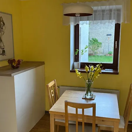 Dum Ve Vrananech 別荘 Mělník